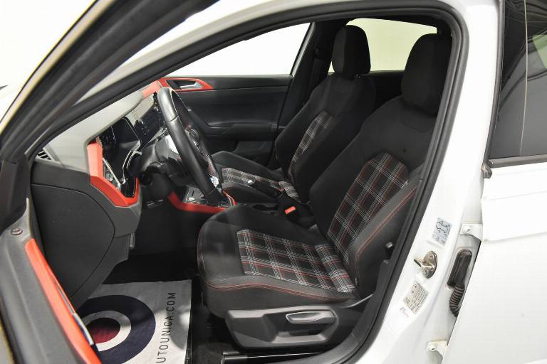 VOLKSWAGEN Polo GTI 4