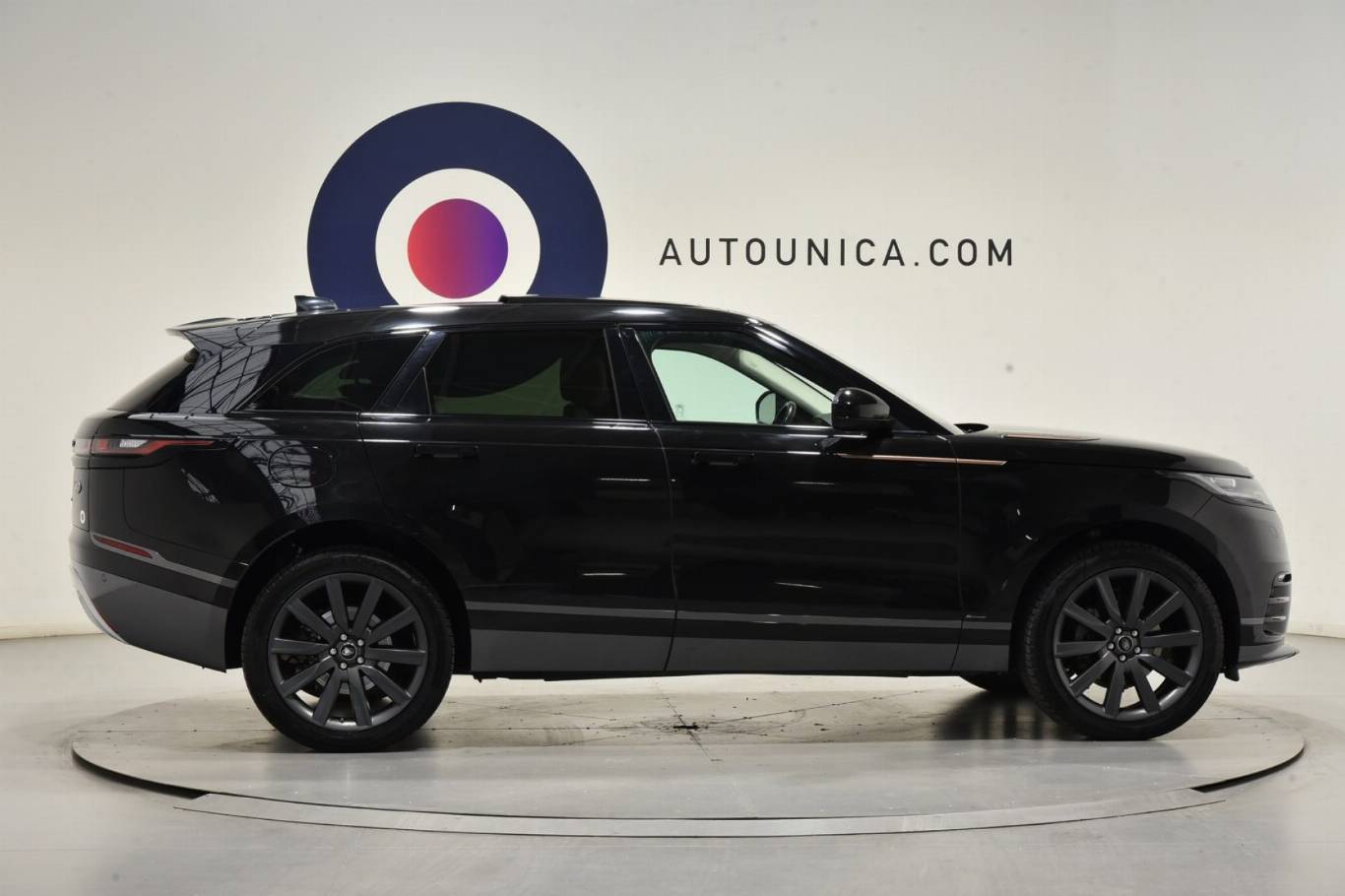 LAND ROVER Range Rover Velar 15