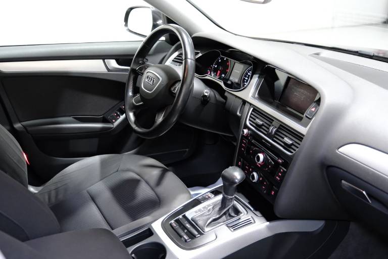 AUDI A4 57