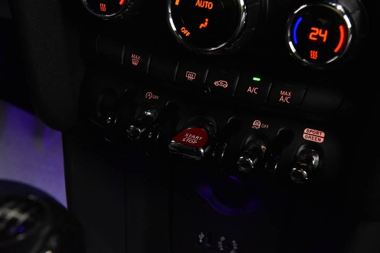 MINI Cooper D 37