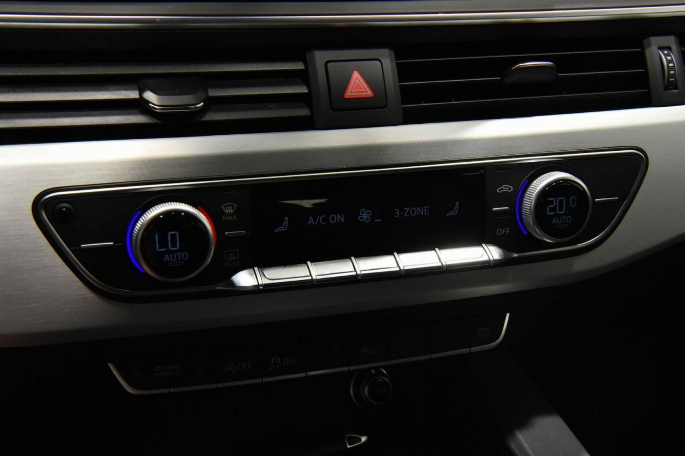 AUDI A4 20