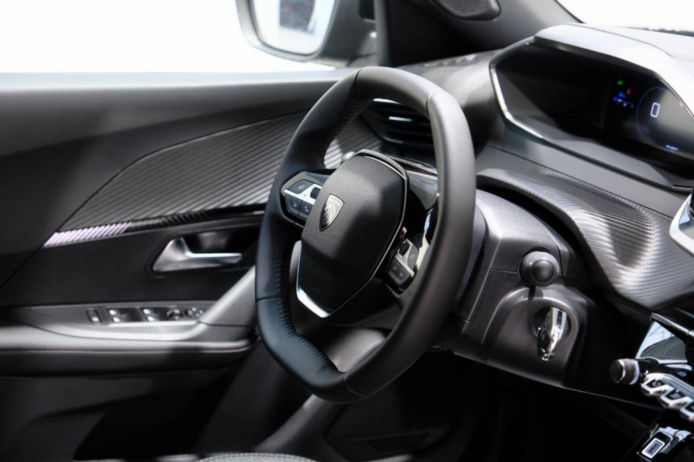 PEUGEOT 2008 42