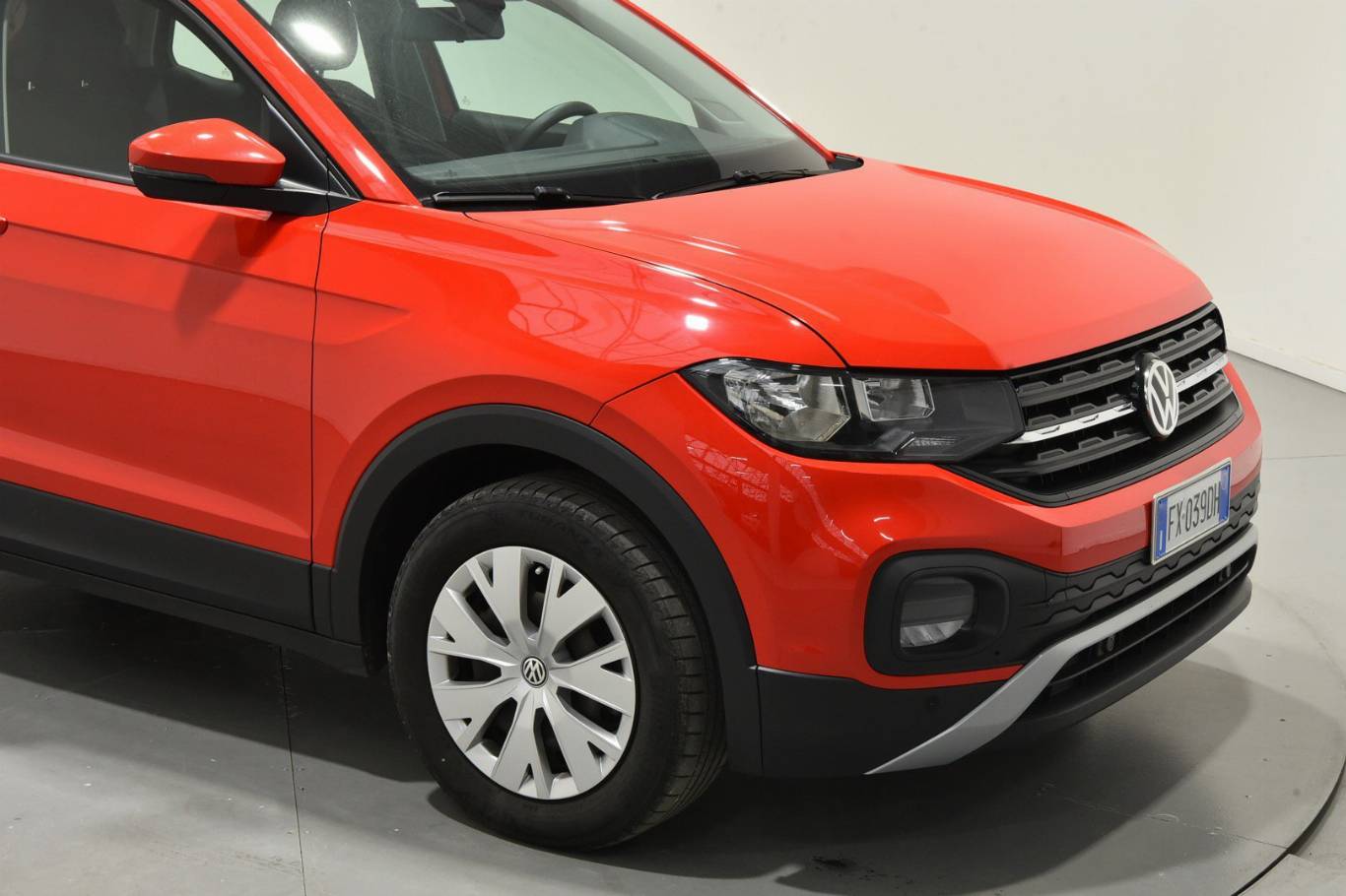VOLKSWAGEN T-Cross 16