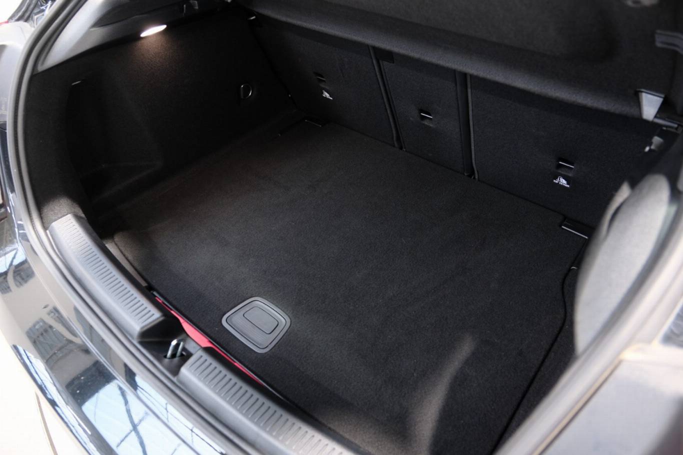 MERCEDES-BENZ A 200 64