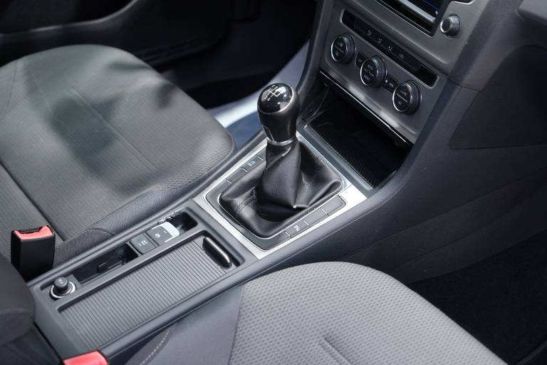 VOLKSWAGEN Golf 50