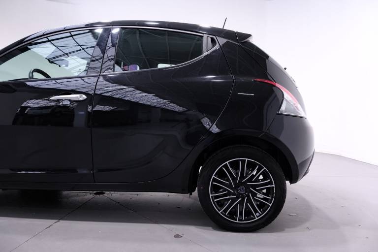 LANCIA Ypsilon 46