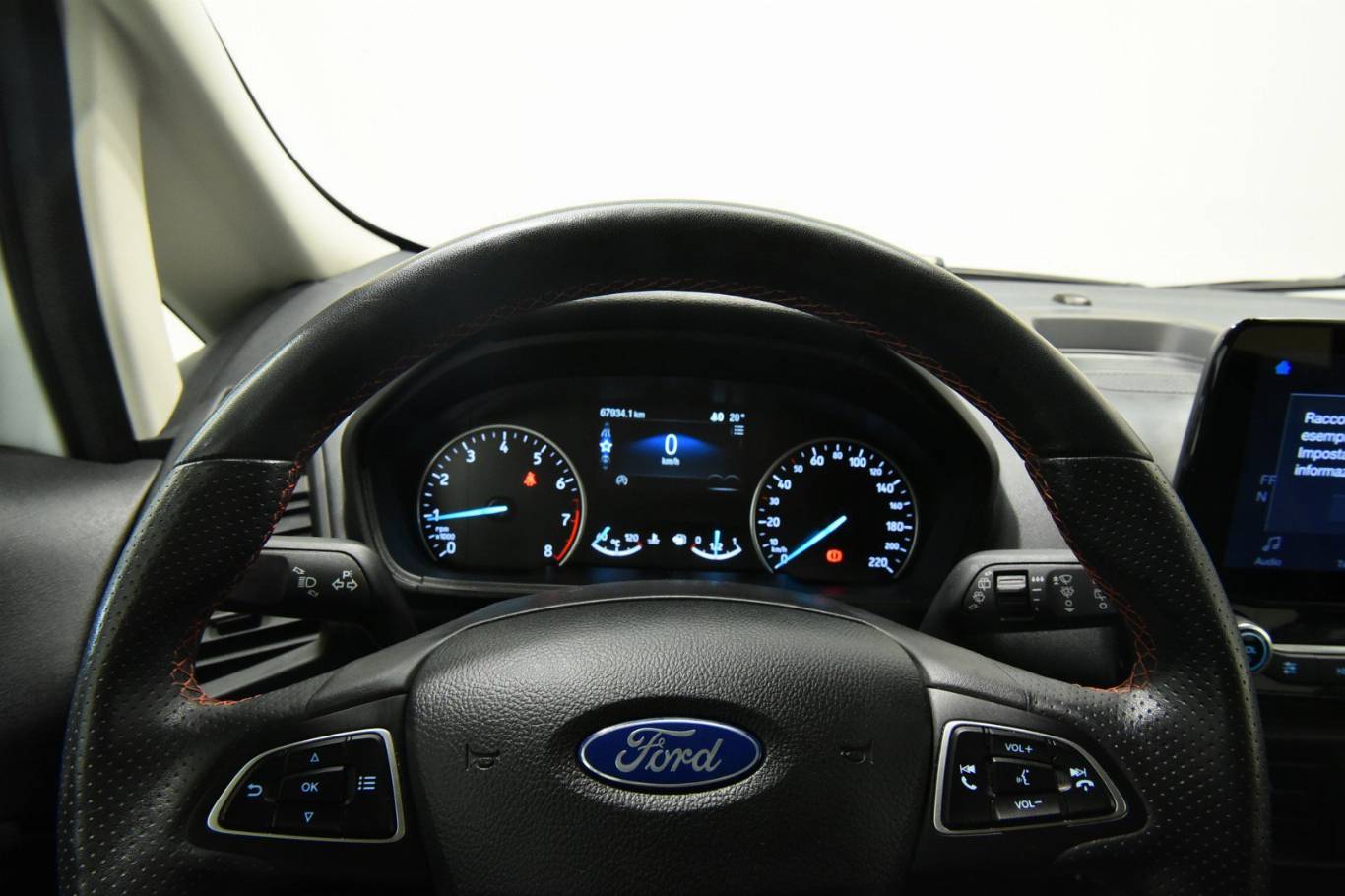 FORD EcoSport 17