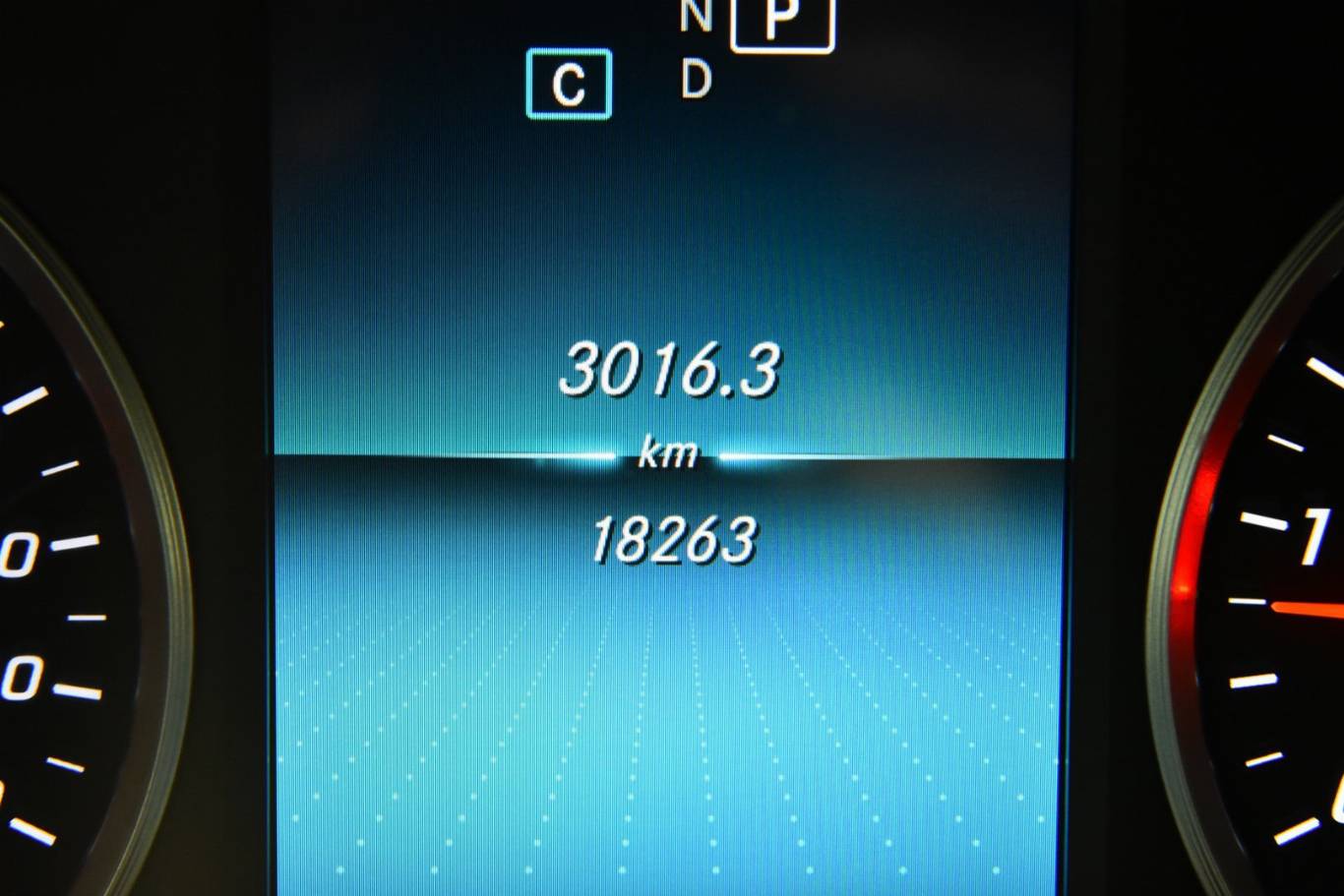 MERCEDES-BENZ C 220 25