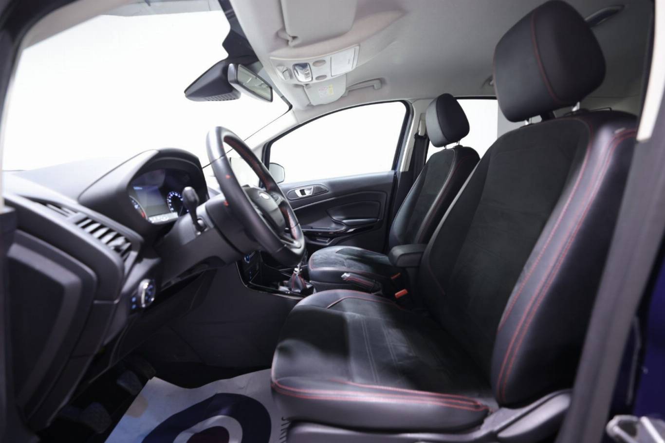 FORD EcoSport 6