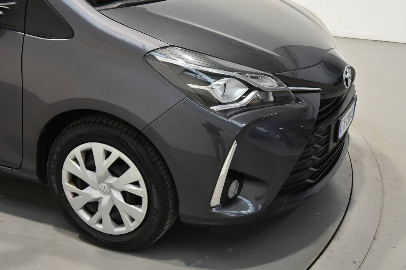 TOYOTA Yaris 37