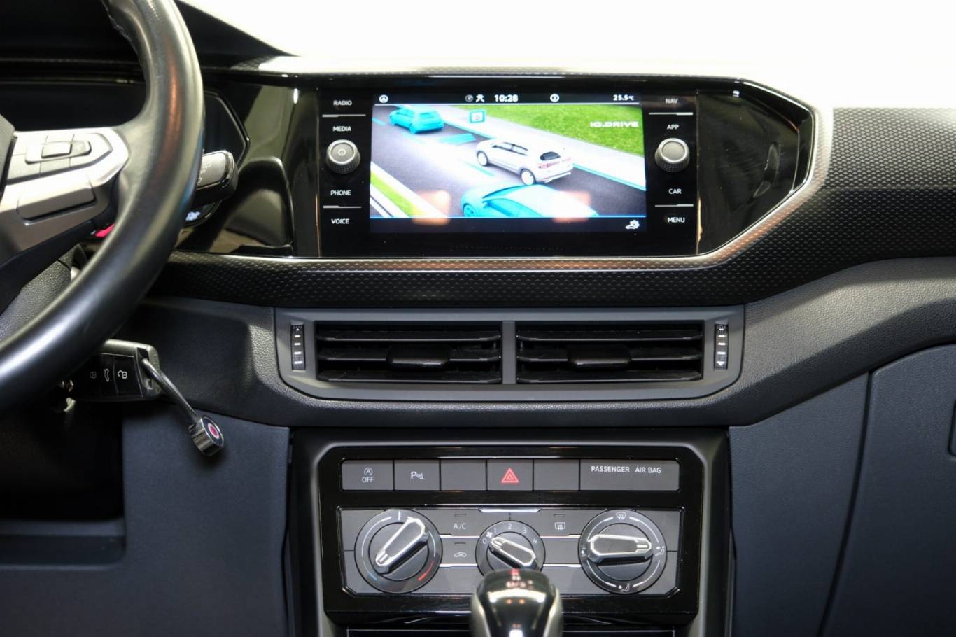 VOLKSWAGEN T-Cross 36
