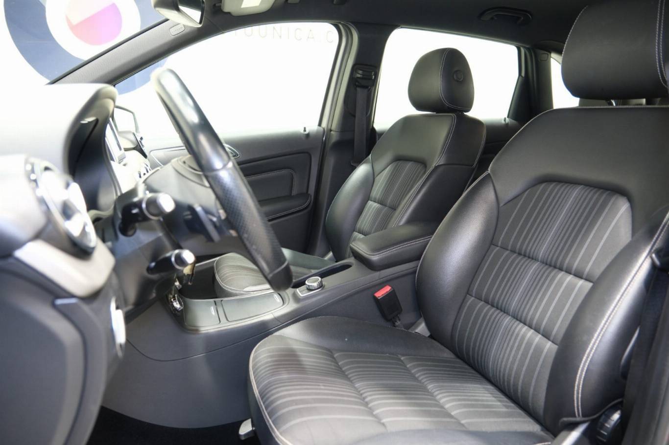 MERCEDES-BENZ B 180 6