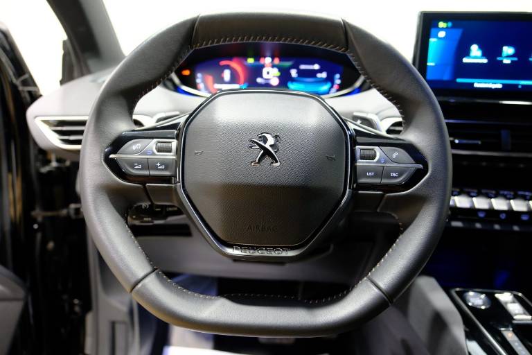 PEUGEOT 3008 16