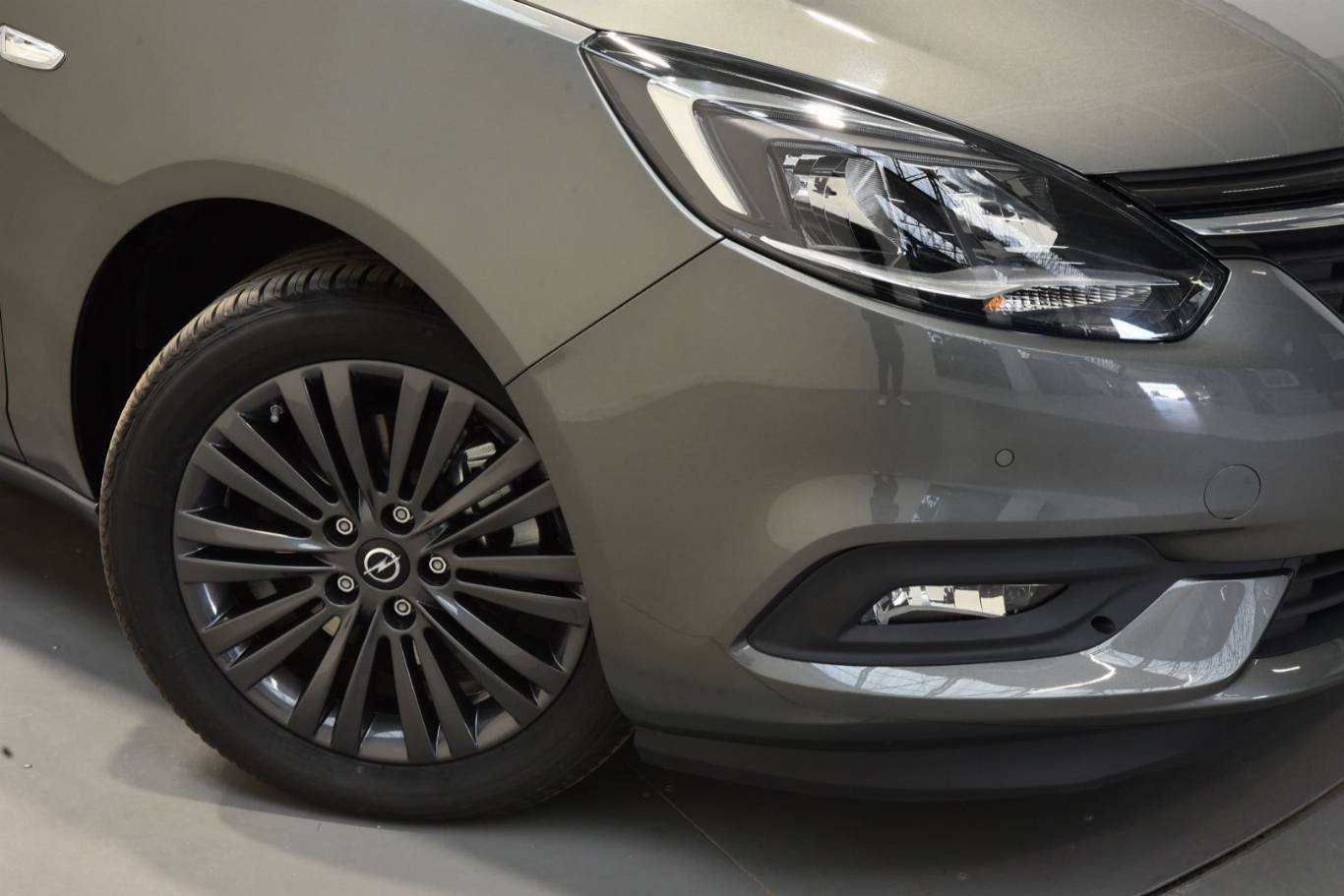 OPEL Zafira Tourer 61