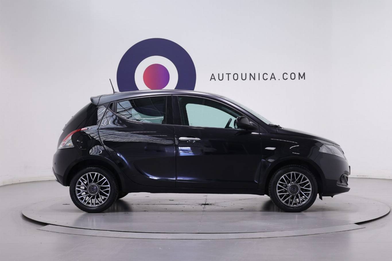 LANCIA Ypsilon 4