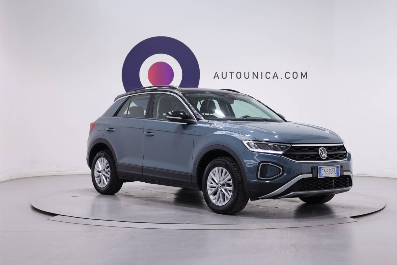 VOLKSWAGEN T-Roc 3