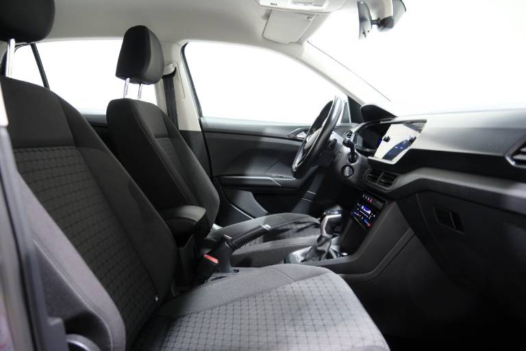 VOLKSWAGEN T-Cross 49