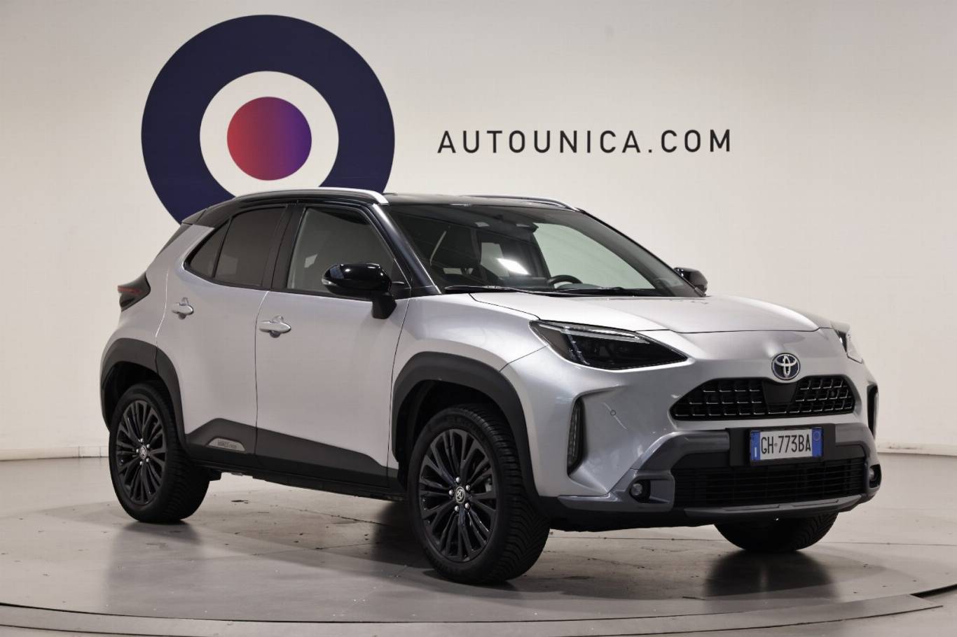 TOYOTA Yaris Cross 6