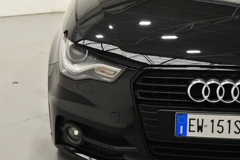 AUDI A1 17