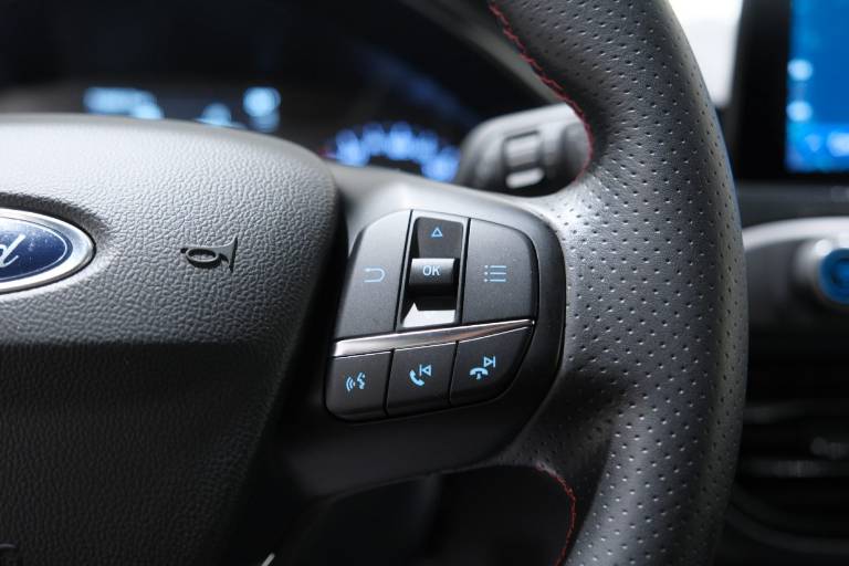 FORD Focus 22