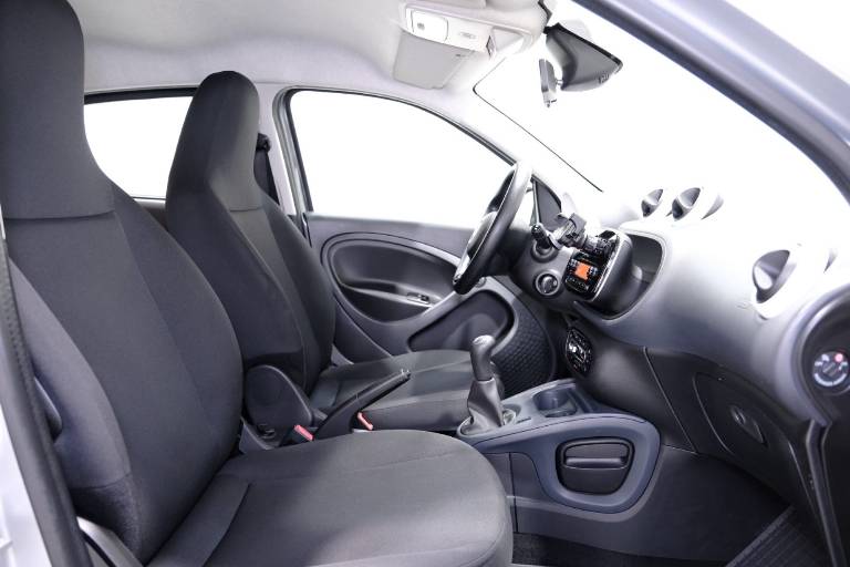 SMART ForFour 58