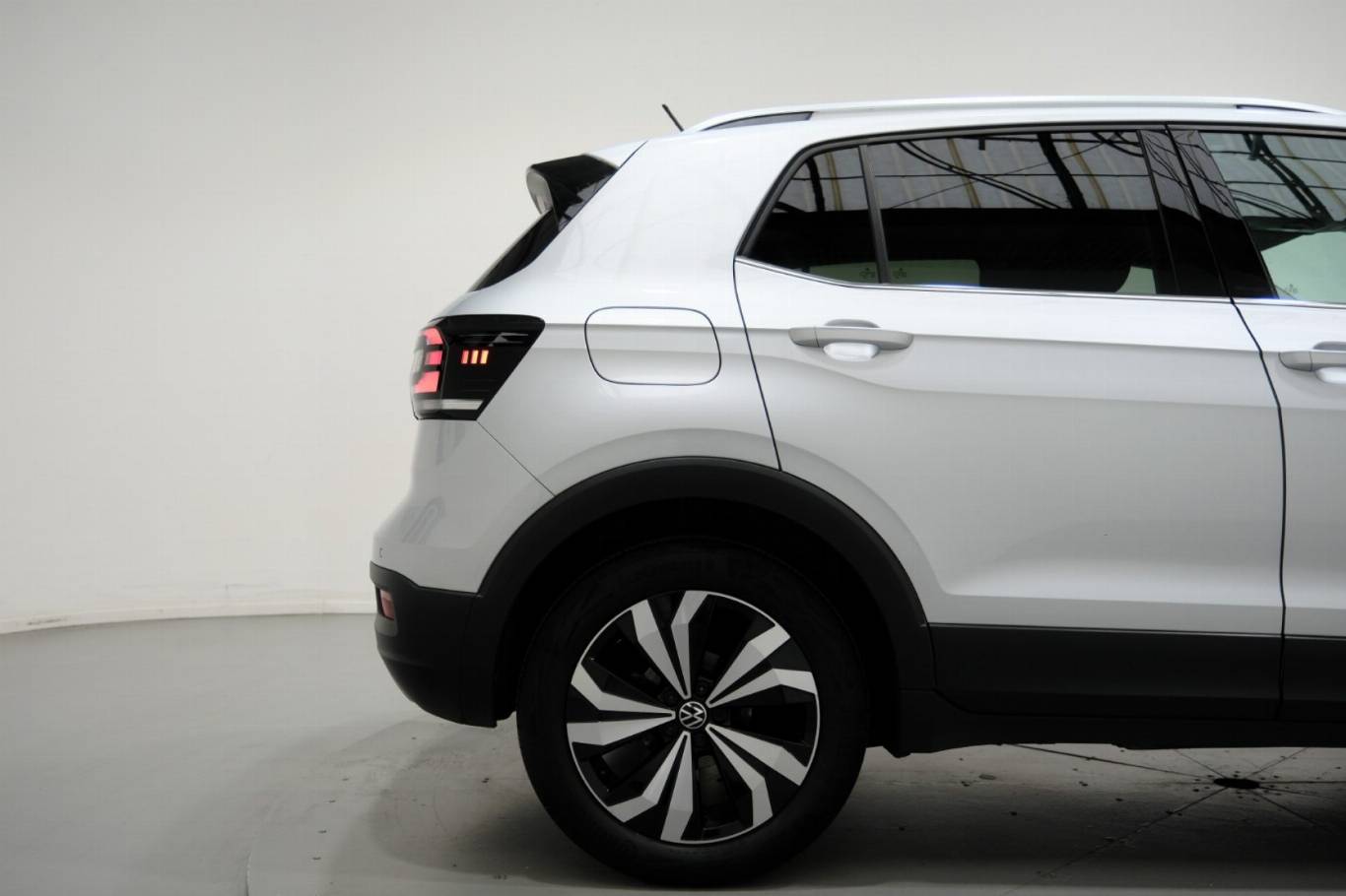 VOLKSWAGEN T-Cross 46