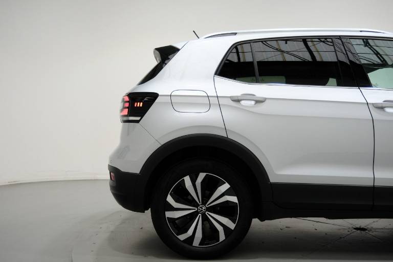 VOLKSWAGEN T-Cross 46