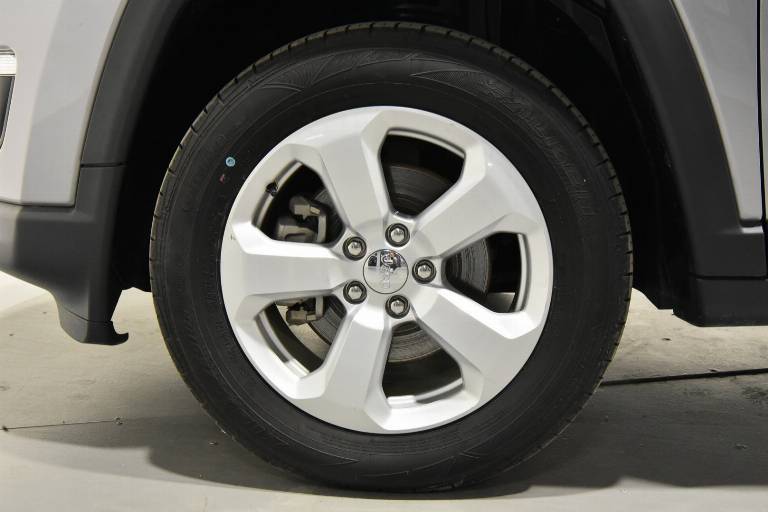 JEEP Compass 32