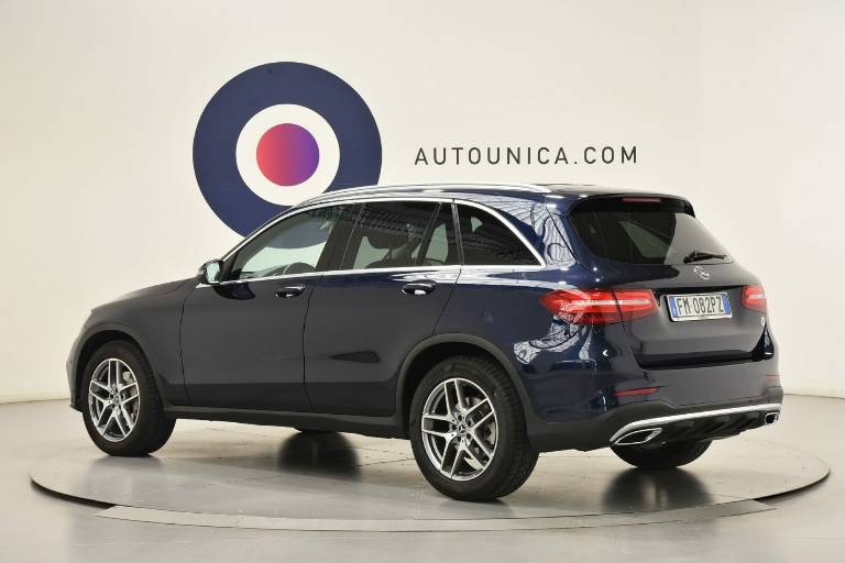 MERCEDES-BENZ GLC 220 2