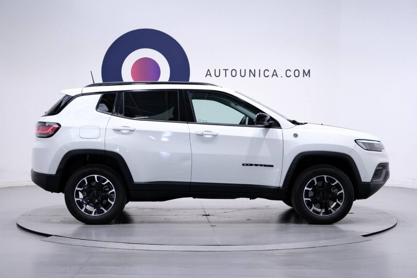 JEEP Compass 4