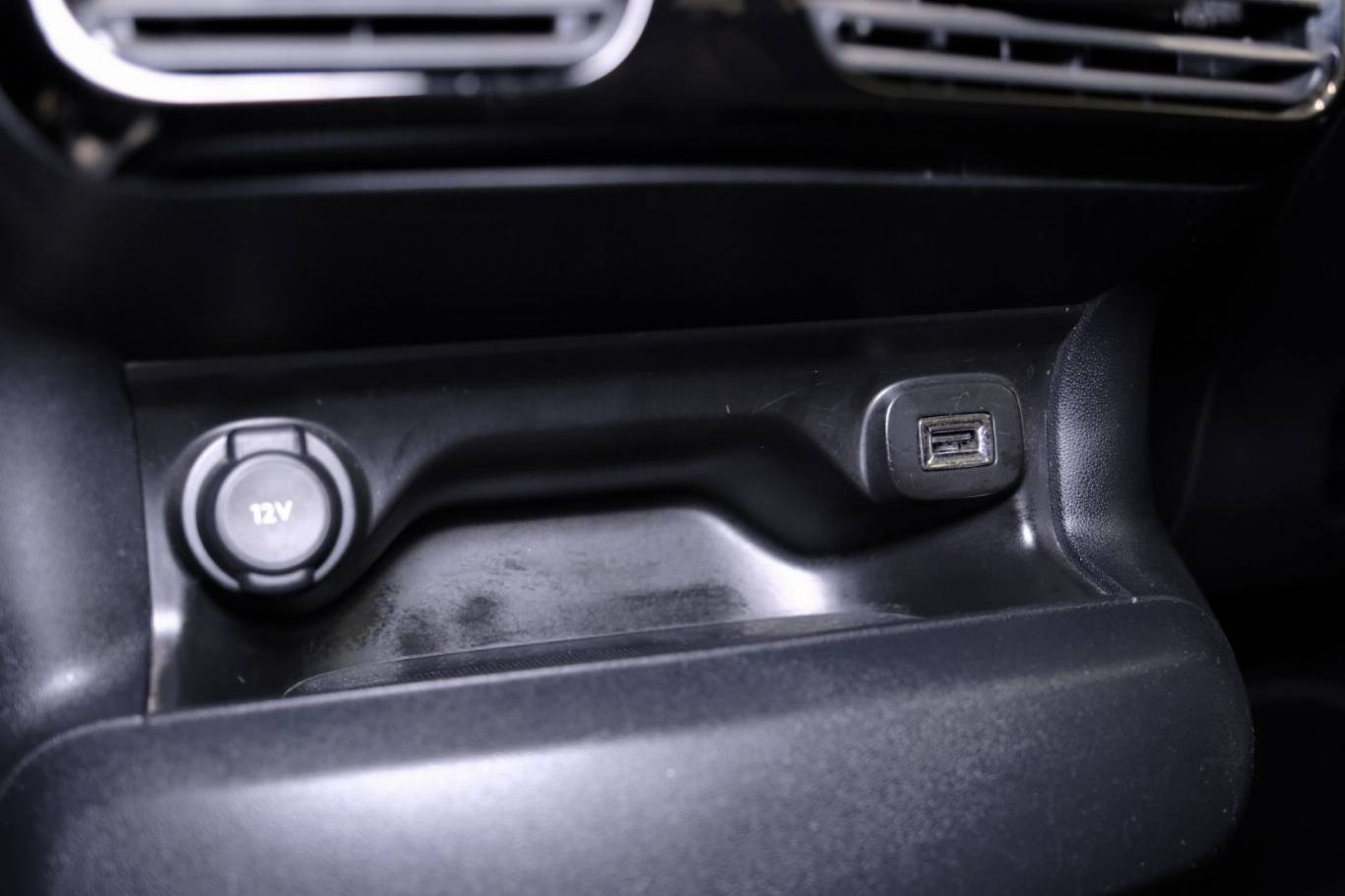 CITROEN C4 Cactus 28