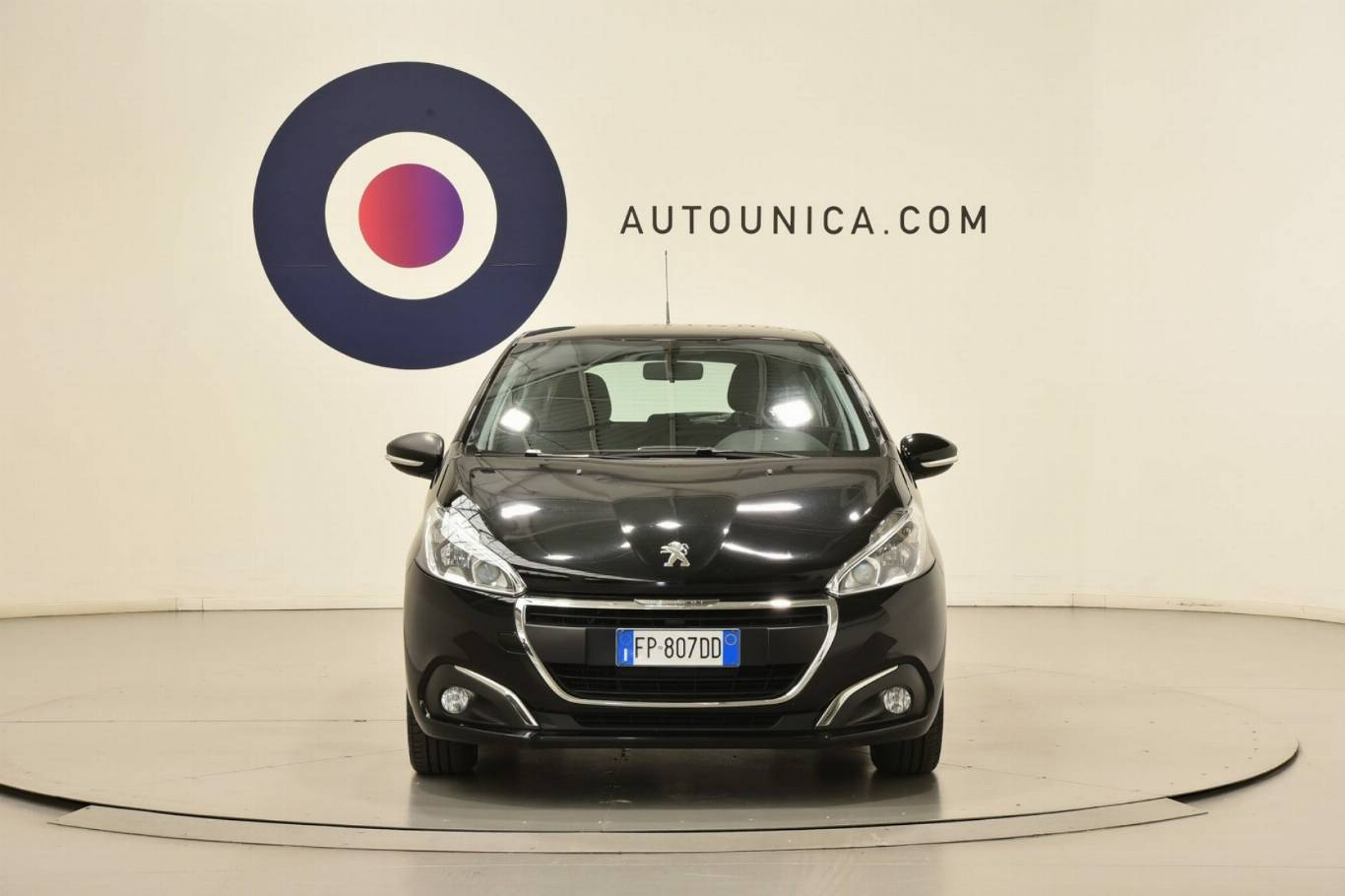 PEUGEOT 208 5