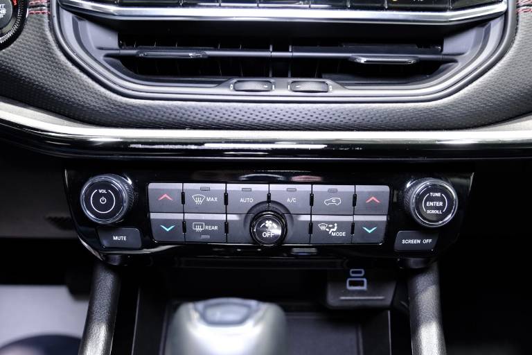 JEEP Compass 26