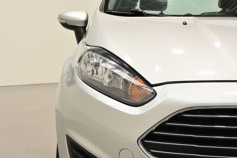 FORD Fiesta 17