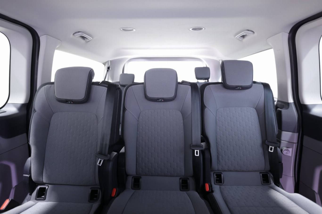 FORD Tourneo Custom 10