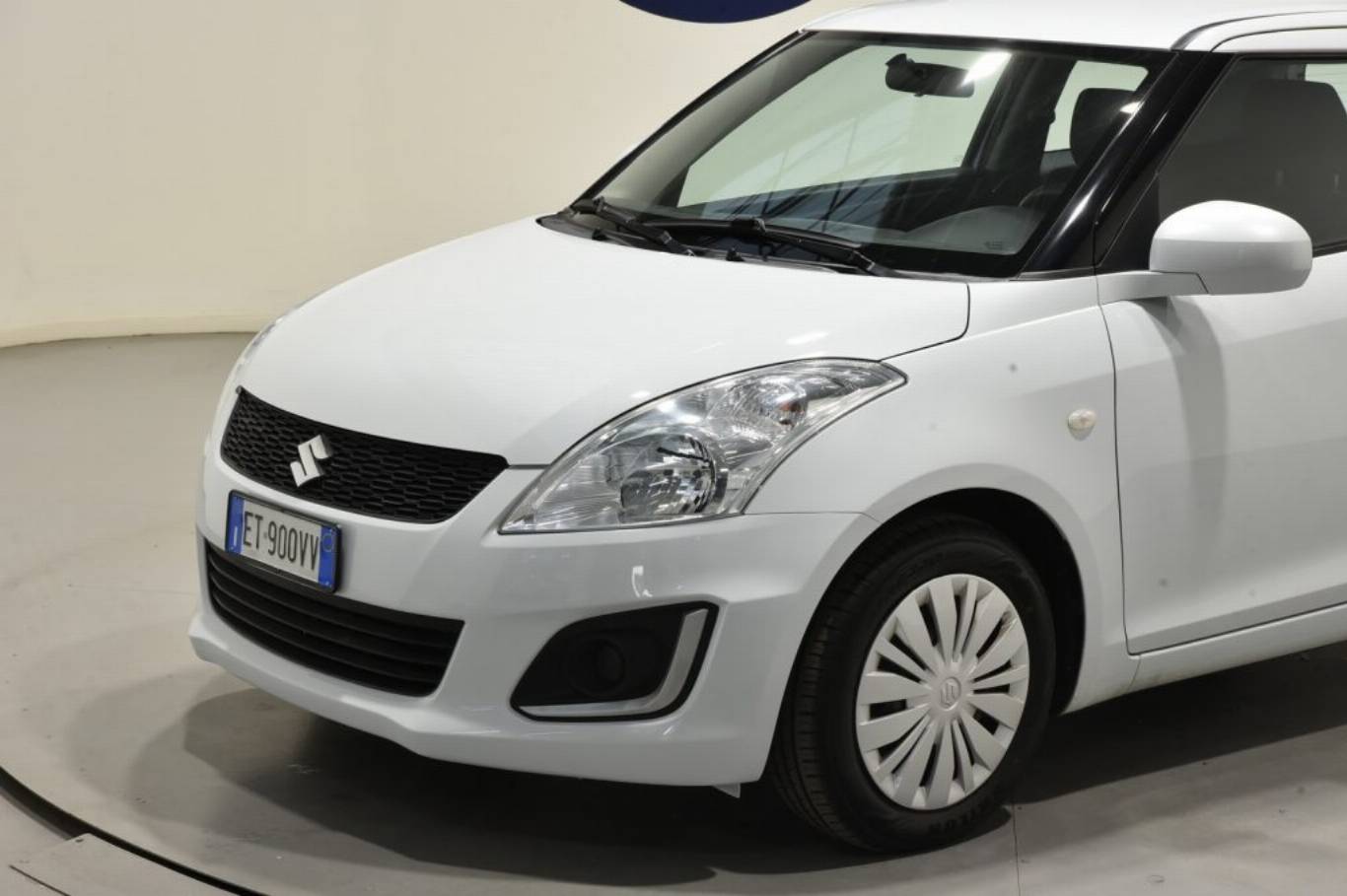 SUZUKI Swift 19