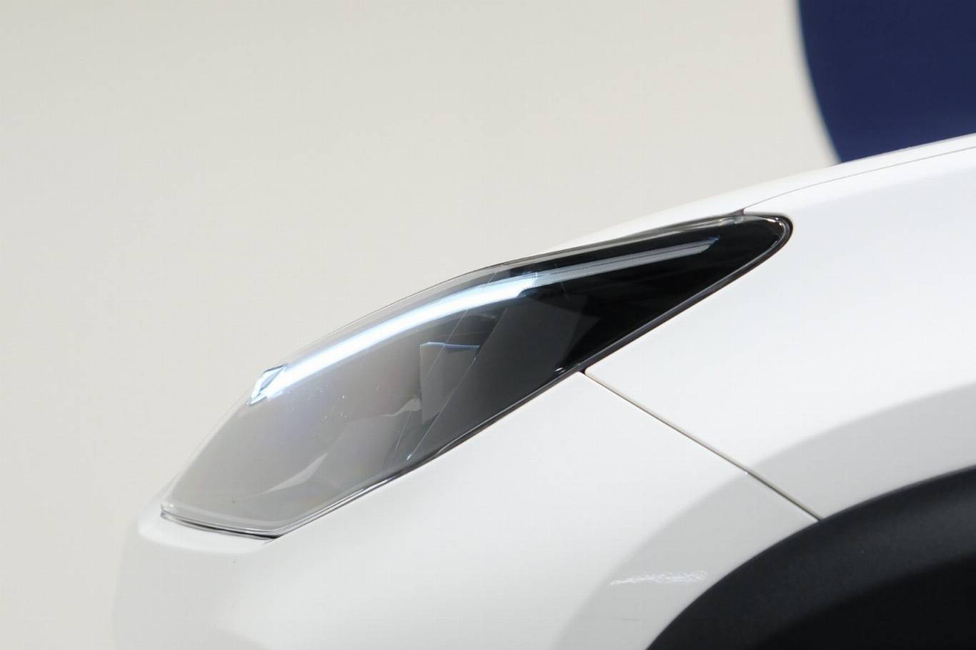 TOYOTA Yaris Cross 13