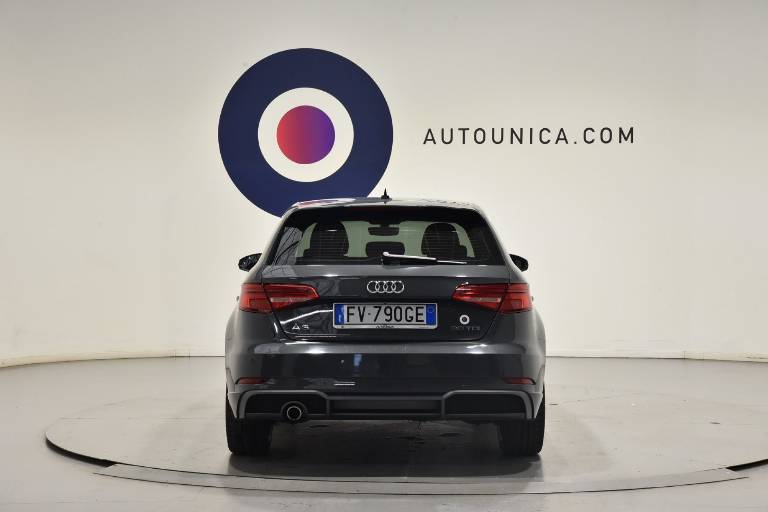 AUDI A3 6
