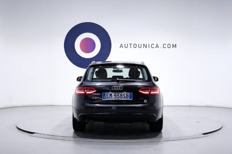 AUDI A4 16