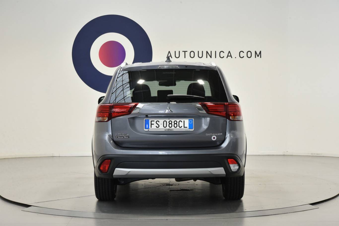 MITSUBISHI Outlander 6