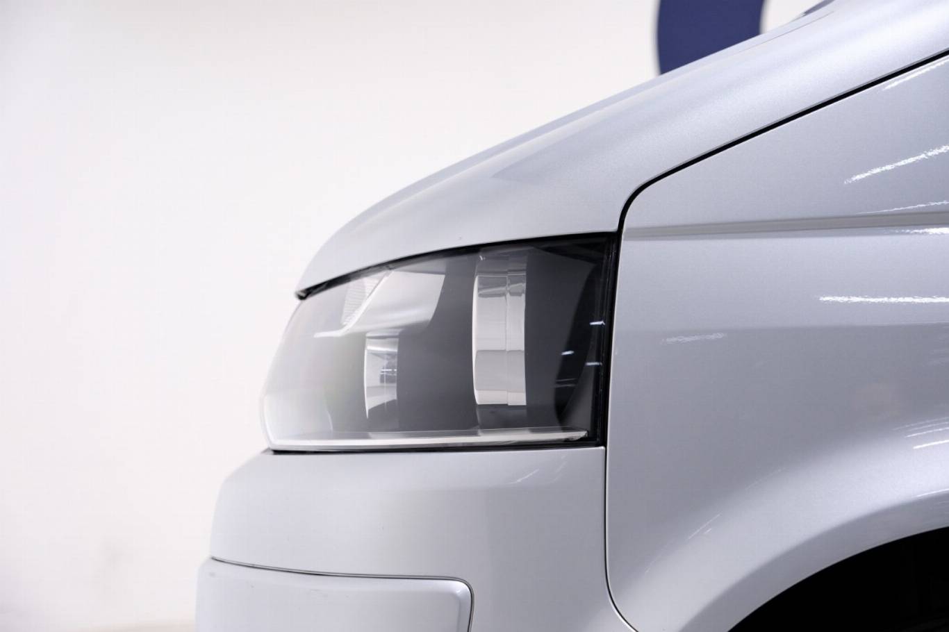 VOLKSWAGEN T5 Multivan 11