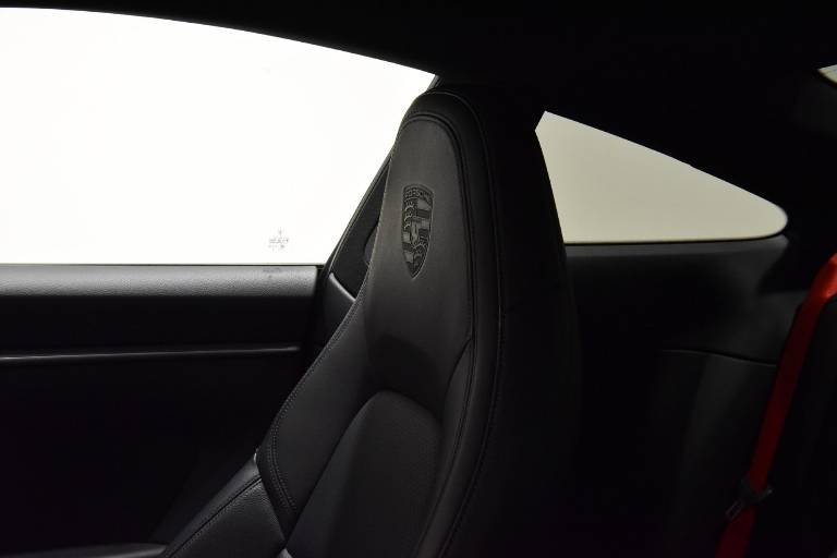 PORSCHE 911 18