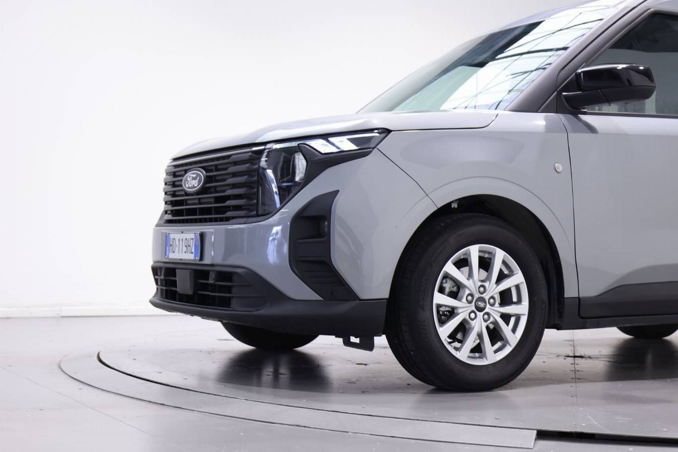 FORD Tourneo Courier 11