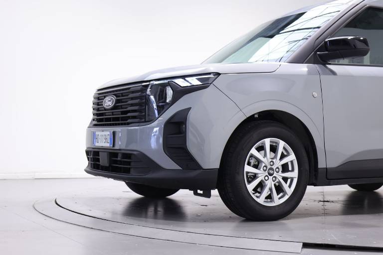 FORD Tourneo Courier 11