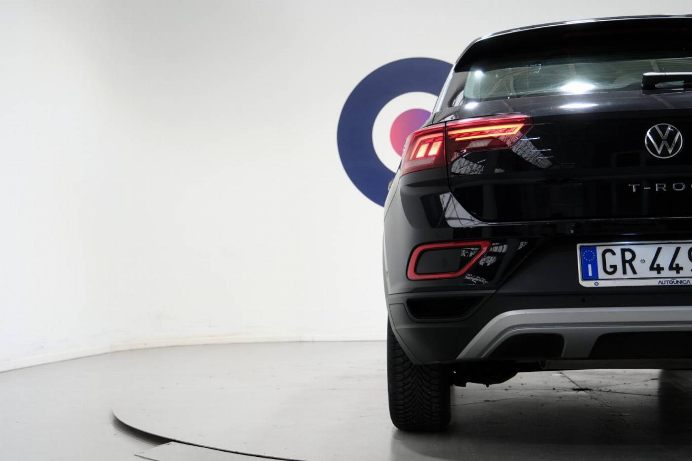 VOLKSWAGEN T-Roc 48