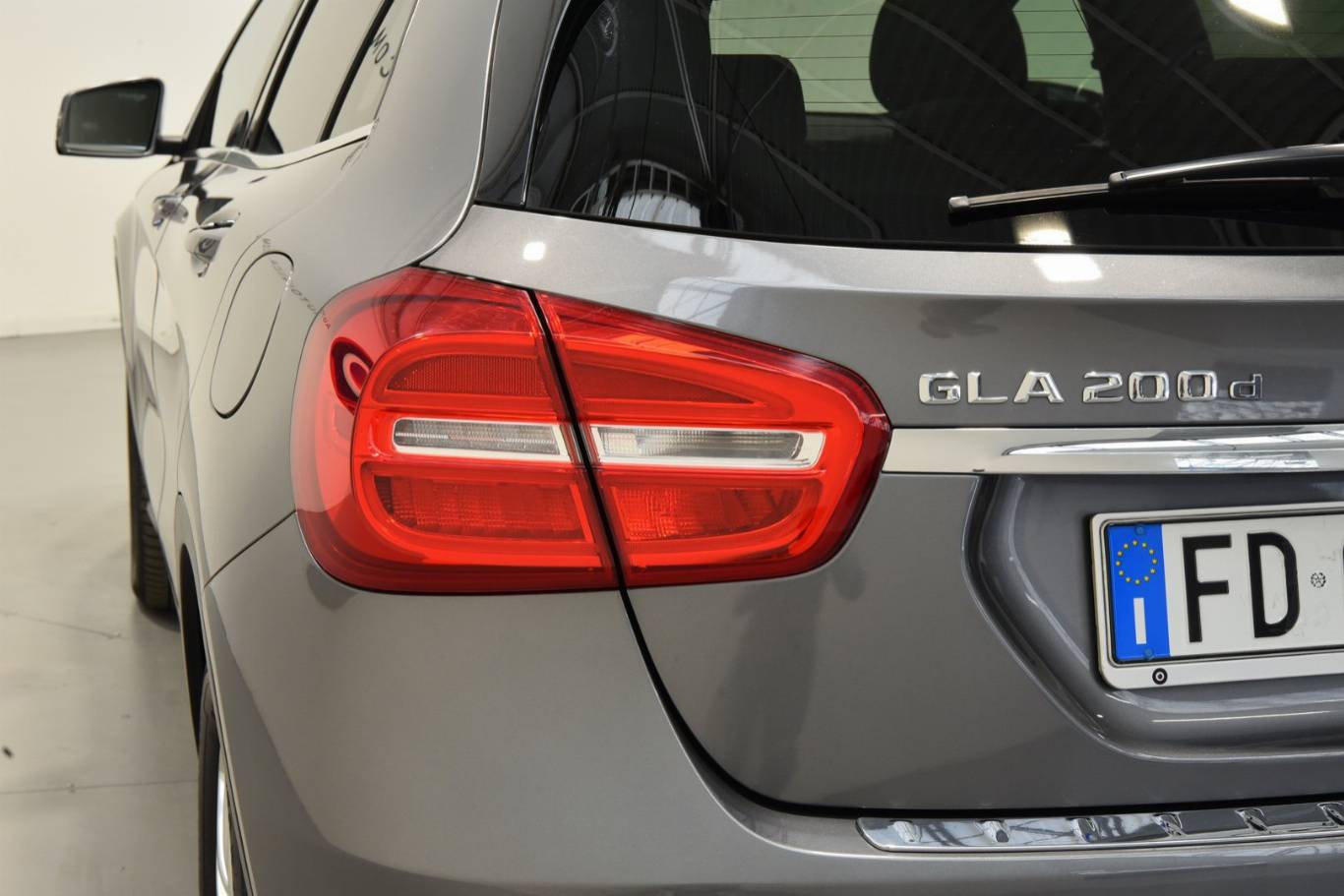 MERCEDES-BENZ GLA 200 19