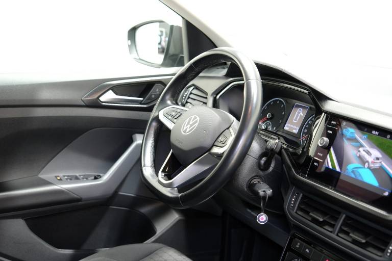 VOLKSWAGEN T-Cross 48
