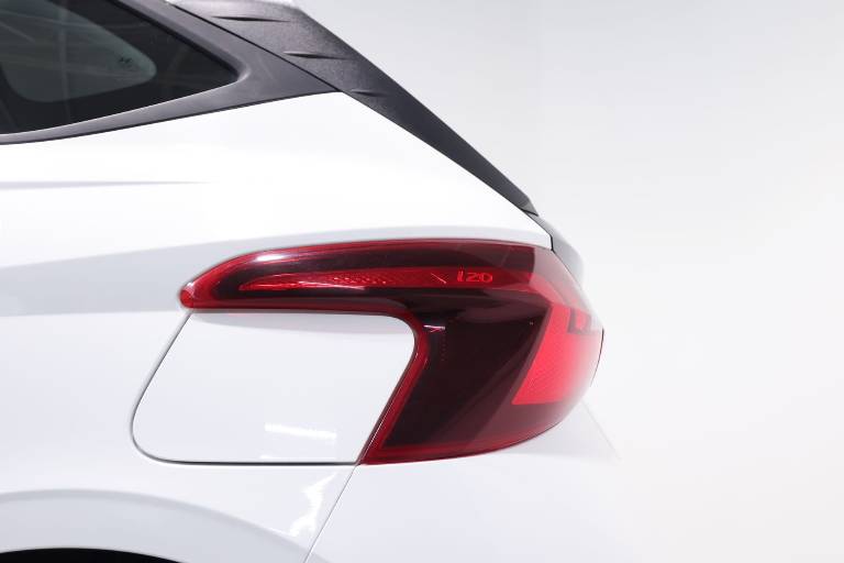 HYUNDAI I20 37