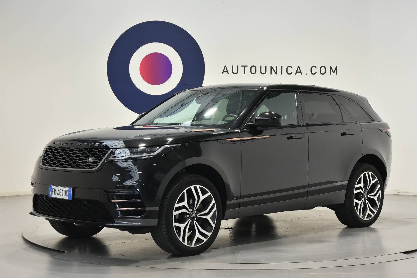 LAND ROVER Range Rover Velar 1