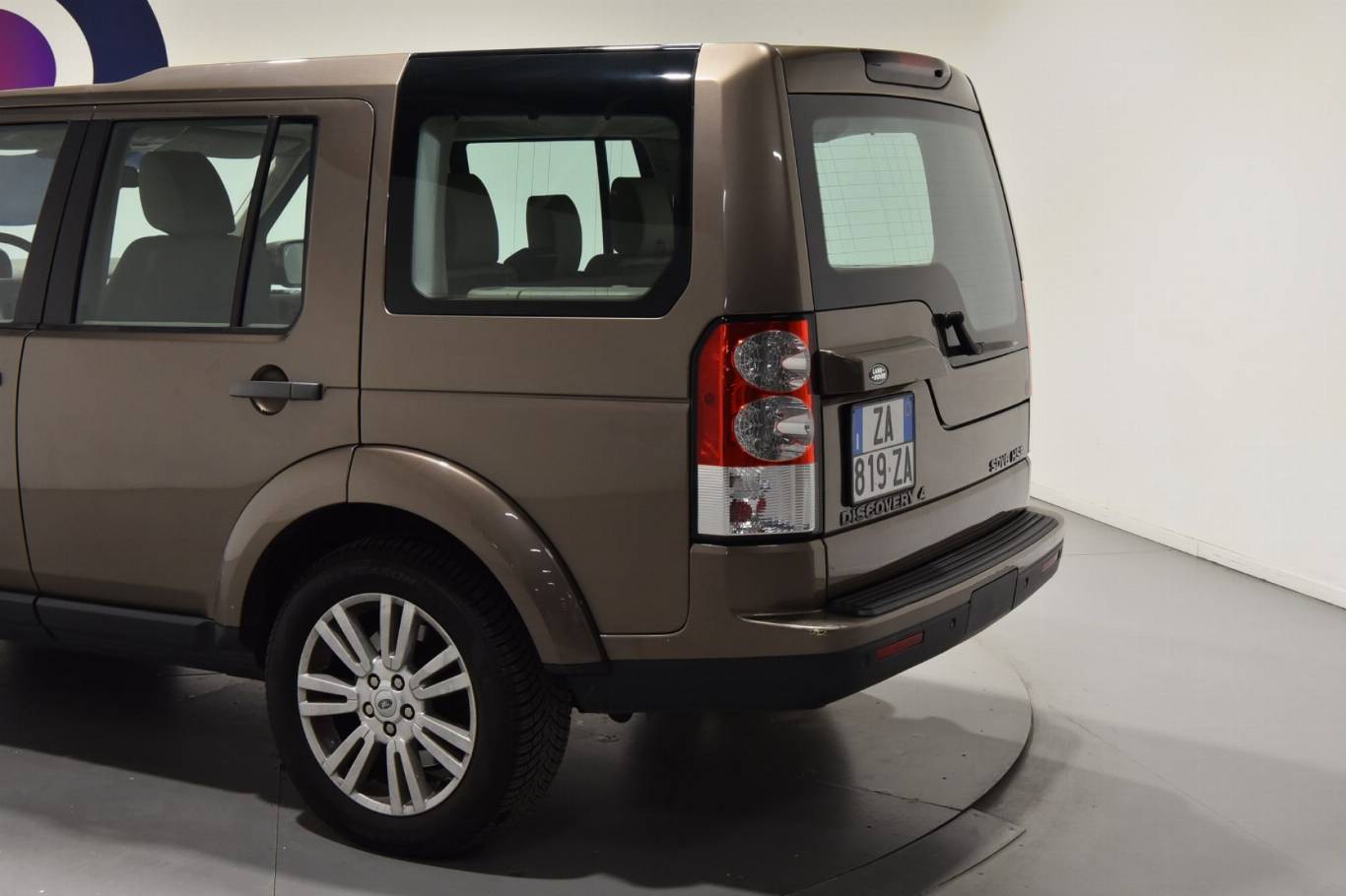 LAND ROVER Discovery 12